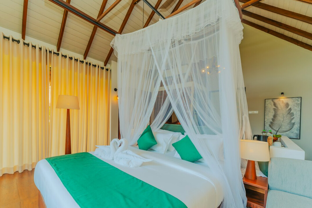 luxury bedroom suite